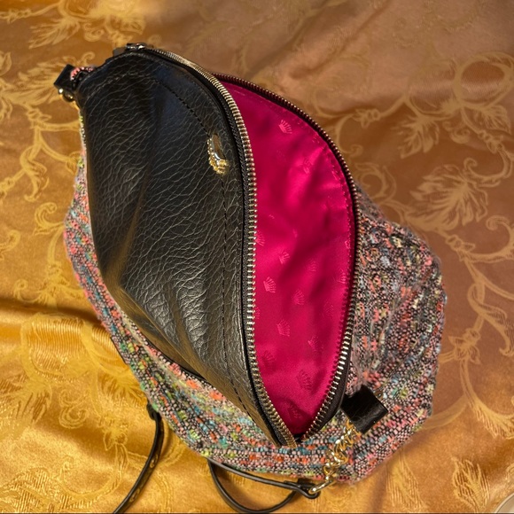 Juicy Couture Tweed and Leather Shoulder Bag - Picture 8 of 9